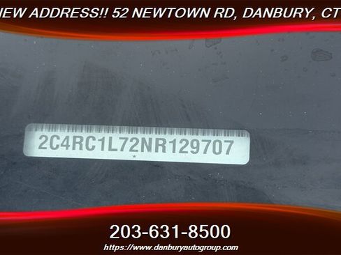 Used 2022 Chrysler Pacifica Touring-L FWD image 29