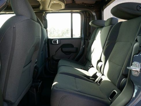New 2026 Jeep Gladiator Sport AWD/4WD image 15