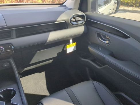 New 2025 Honda Pilot EX-L image 15