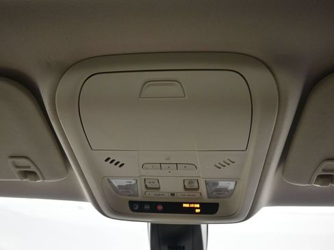 Used 2018 Cadillac XT5 Luxury w/ Driver Awareness Package FWD image 27