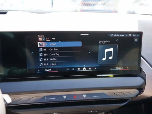 Used 2025 BMW X3 xDrive30i w/ Premium Package image 26