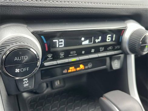 Used 2024 Toyota RAV4 XLE Premium image 36