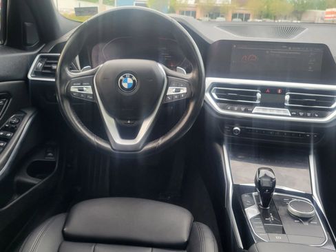 Used 2019 BMW 330i xDrive Sedan w/ Convenience Package AWD/4WD image 17