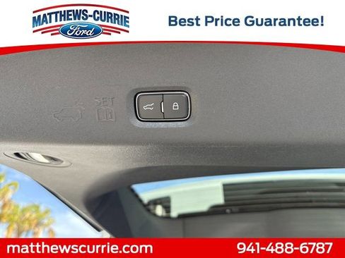 New 2025 Ford Expedition Active image 15