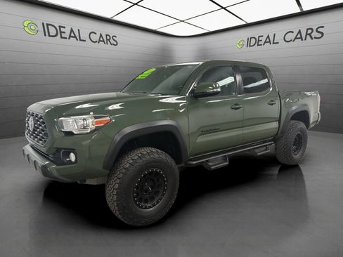 Used 2021 Toyota Tacoma TRD Off-Road w/ Technology Package RWD image 1