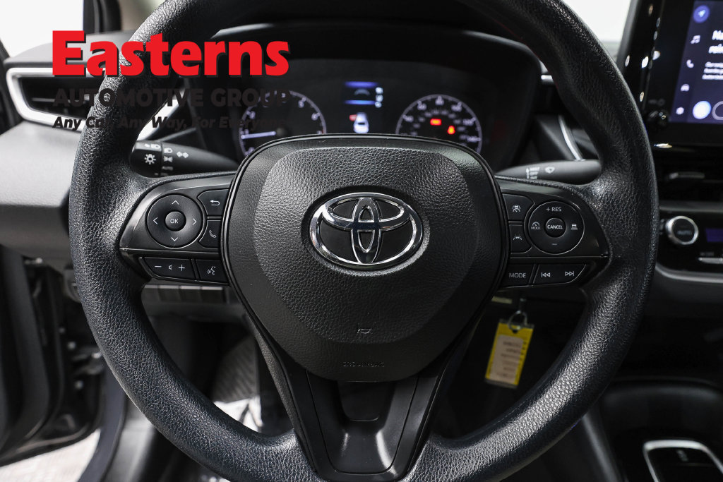 Used 2024 Toyota Corolla LE FWD image 12