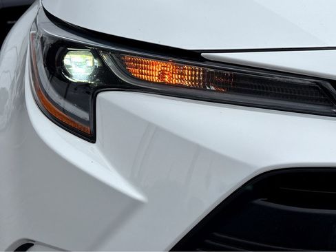 Used 2024 Toyota Corolla LE image 21