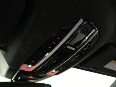 Used 2019 Porsche Cayenne Turbo AWD/4WD image 49