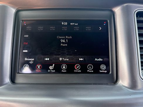 Used 2019 Dodge Charger SXT w/ Leather Interior Group RWD image 33