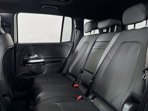 New 2026 Mercedes-Benz GLB 250 image 7
