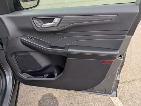 New 2026 Ford Escape Platinum w/ Premium Technology Package image 40