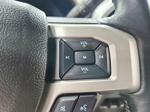 Used 2021 Ford F350 Lariat AWD/4WD image 27