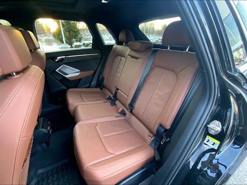 Used 2023 Audi Q3 2.0T Premium w/ Convenience Package image 18