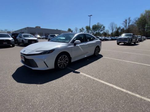 New 2026 Toyota Camry XLE AWD/4WD image 4