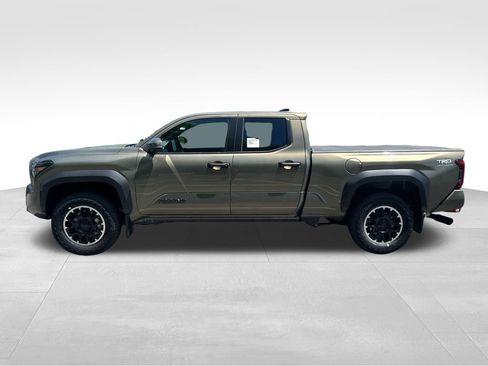 New 2026 Toyota Tacoma TRD Off-Road AWD/4WD image 2