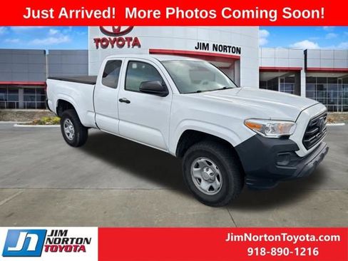 Used 2019 Toyota Tacoma SR RWD image 1