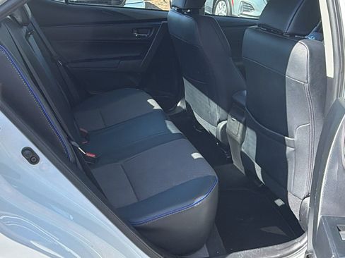 Used 2017 Toyota Corolla SE FWD image 21