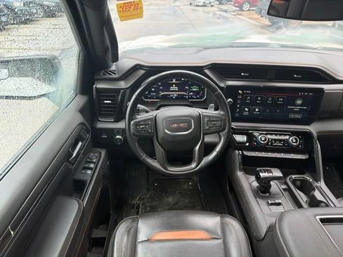 Used 2022 GMC Sierra 1500 AT4 w/ AT4 Preferred Package AWD/4WD image 17