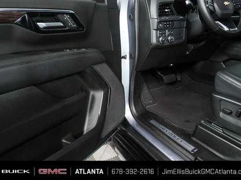Certified 2025 Chevrolet Tahoe LT AWD/4WD image 7