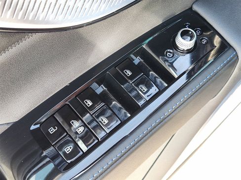 Used 2023 Maserati Grecale Modena image 31