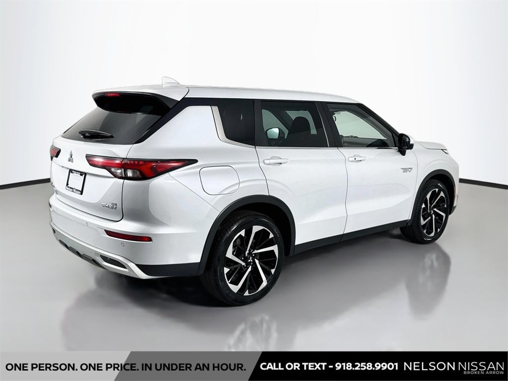 Used 2023 Mitsubishi Outlander Ralliart AWD/4WD image 5