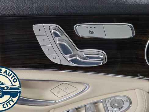 Used 2017 Mercedes-Benz C 300 4MATIC Sedan w/ Premium 1 Package image 21