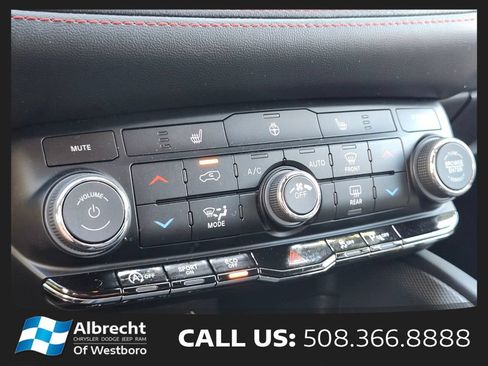Used 2025 Dodge Durango GT AWD/4WD image 23