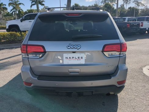 Used 2020 Jeep Grand Cherokee Laredo w/ Laredo X Package image 6