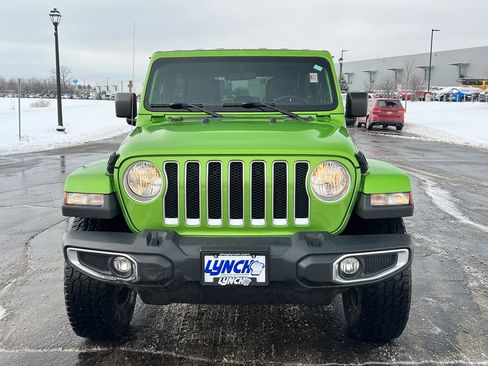 Used 2019 Jeep Wrangler Unlimited Sahara w/ Cold Weather Group image 43