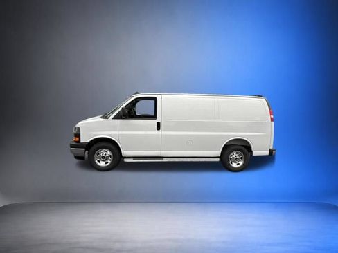 Used 2025 GMC Savana 2500 w/ Driver Convenience Package RWD image 1