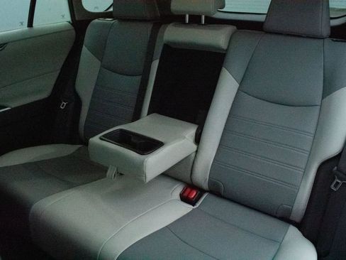 Used 2025 Toyota RAV4 XLE Premium image 25