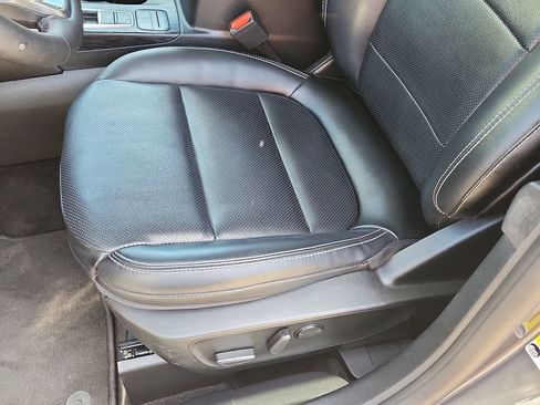 Used 2022 Ford Escape SEL w/ Equipment Group 302A image 7