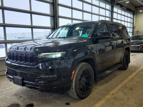 Used 2023 Jeep Wagoneer Series II image 1