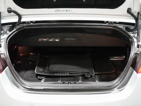 Used 2009 Jaguar XKR R image 29