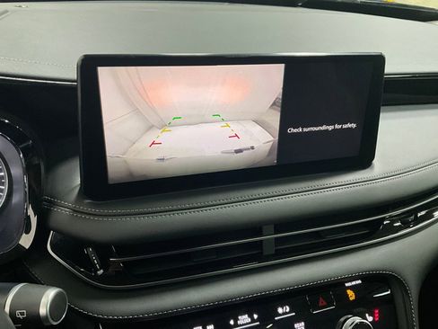 Used 2025 INFINITI QX60 Pure w/ Cargo Package image 21