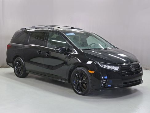 Certified 2023 Honda Odyssey Sport image 1