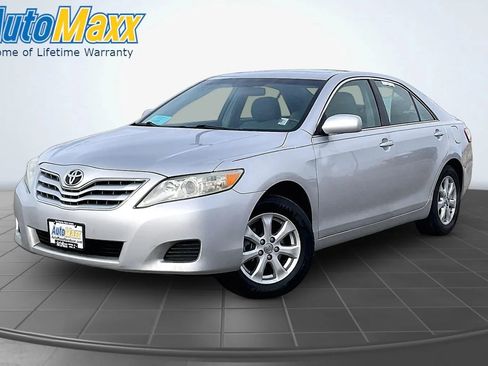 Used 2011 Toyota Camry LE w/ LE Extra-Value Pkg FWD image 1