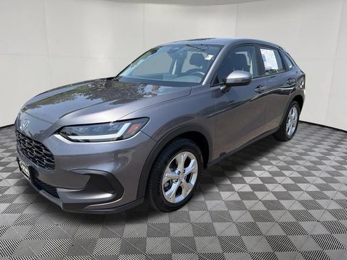 Used 2025 Honda HR-V LX image 3