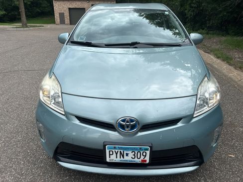 Used 2012 Toyota Prius Three FWD image 2