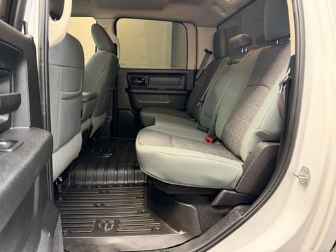 Used 2019 RAM 1500 Express w/ Wheel & Sound Group AWD/4WD image 28