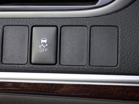 Used 2012 Toyota Camry XLE FWD image 21