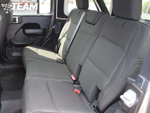 Used 2021 Jeep Wrangler Unlimited Sport AWD/4WD image 23