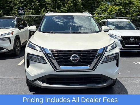 Used 2023 Nissan Rogue SV w/ SV Premium B Package AWD/4WD image 3