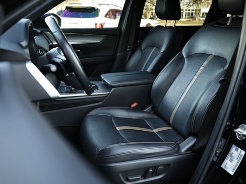 Used 2024 MAZDA CX-90 Plug-In Hybrid w/ Premium Plus image 25