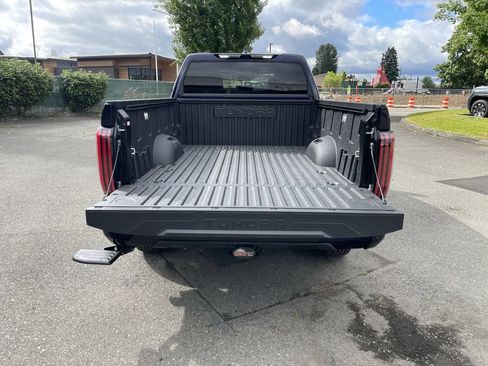 Used 2026 Toyota Tundra Platinum AWD/4WD image 26