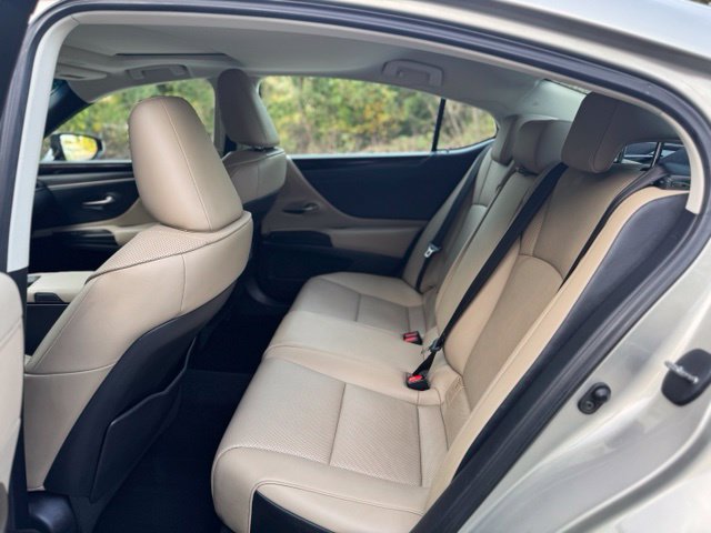 Used 2020 Lexus ES 350 w/ Premium Package FWD image 13