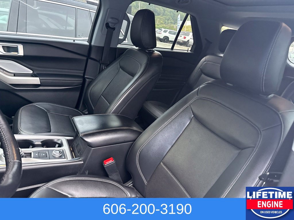 Used 2023 Ford Explorer Limited w/ Limited Technology Package AWD/4WD image 16
