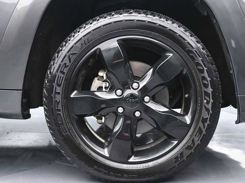 Used 2015 Jeep Grand Cherokee High Altitude AWD/4WD image 23
