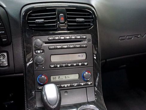 Used 2011 Chevrolet Corvette Grand Sport w/ Preferred Equipment Group image 28