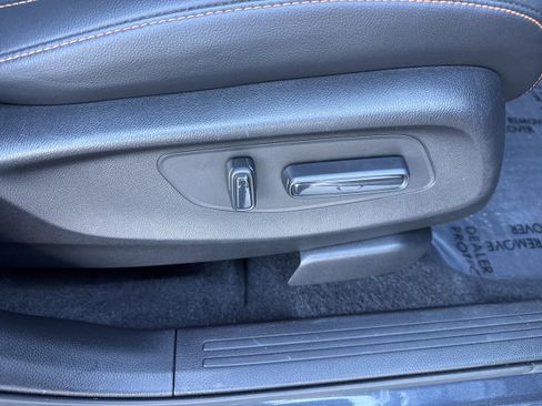 Used 2025 Honda CR-V Sport-L image 16